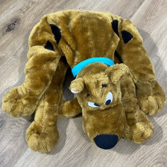 Scooby Doo Vintage Brown Plush Stuffed Animal lying flat - Picture 9 of 13